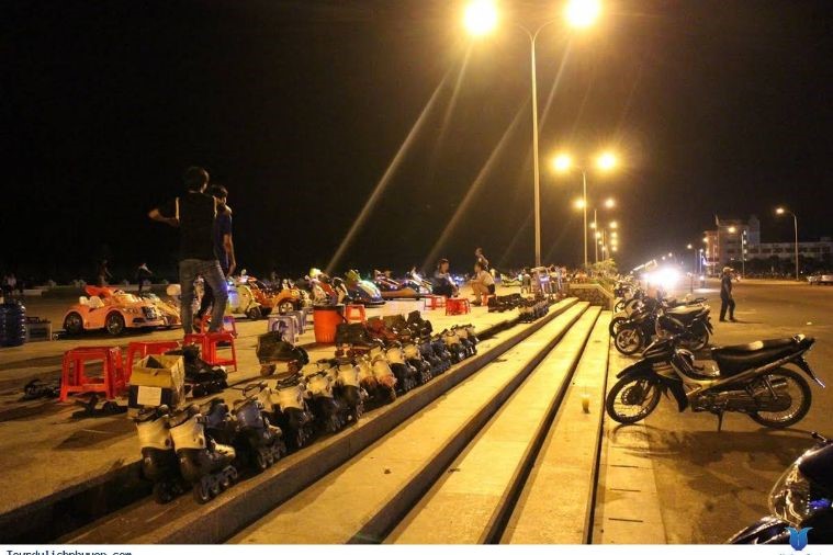 Quảng Trường 1/4 - Phú Yên