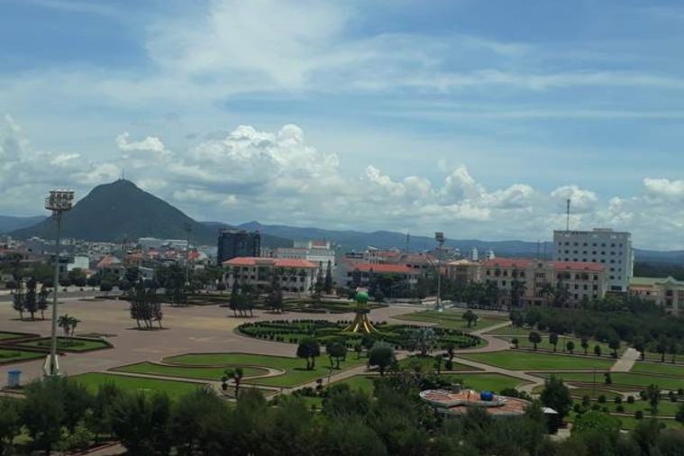 Quảng Trường 1/4 - Phú Yên