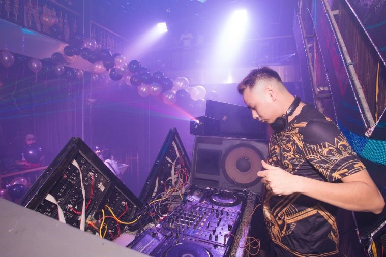 T Bar and Lounge - Phú Yên