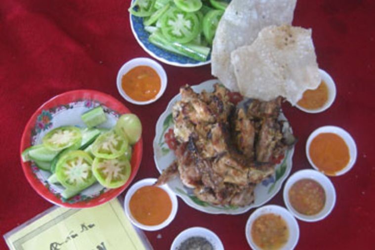 Đặc Sản Gà Nướng Năm An - Phú Yên