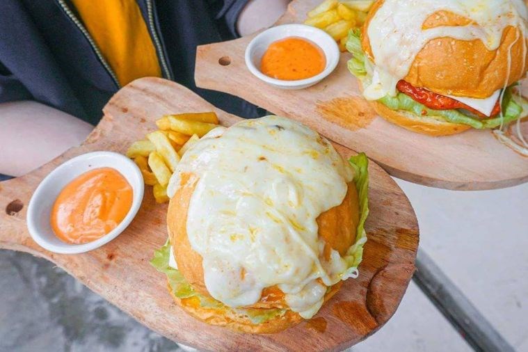 Ăn vặt Tsunami - Đà Nẵng