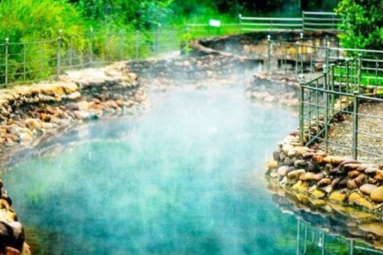 Suối nước nóng khoáng Kênh Gà - Ninh Bình