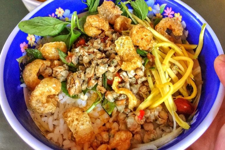 Cơm hến Hoa Đông - Huế