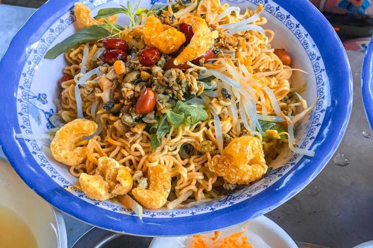 Cơm hến Hoa Đông - Huế