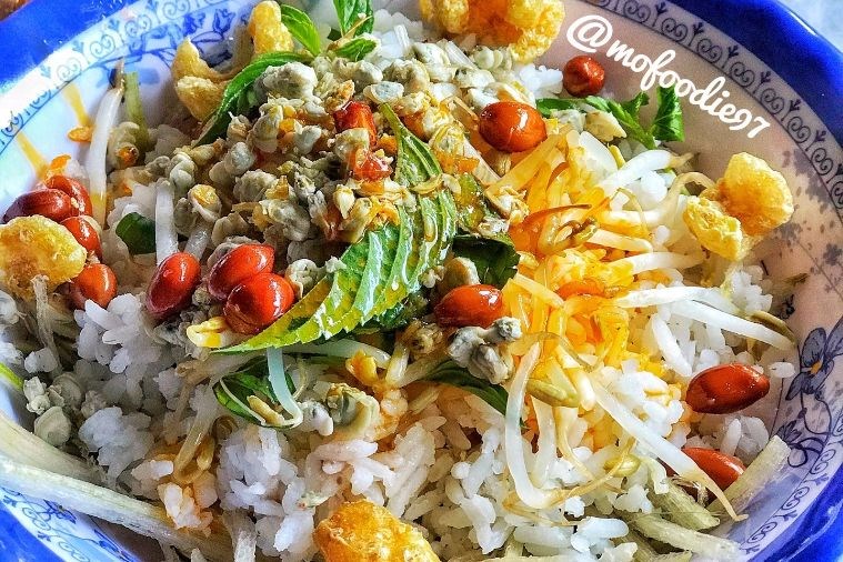 Cơm hến Hoa Đông - Huế