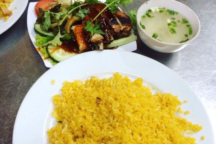 Cơm gà Bùi A Sơn - Huế