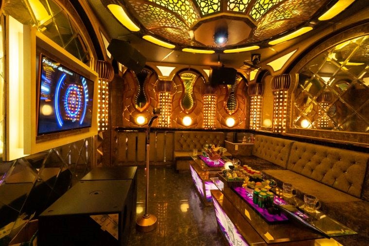 Royal Karaoke - Huế