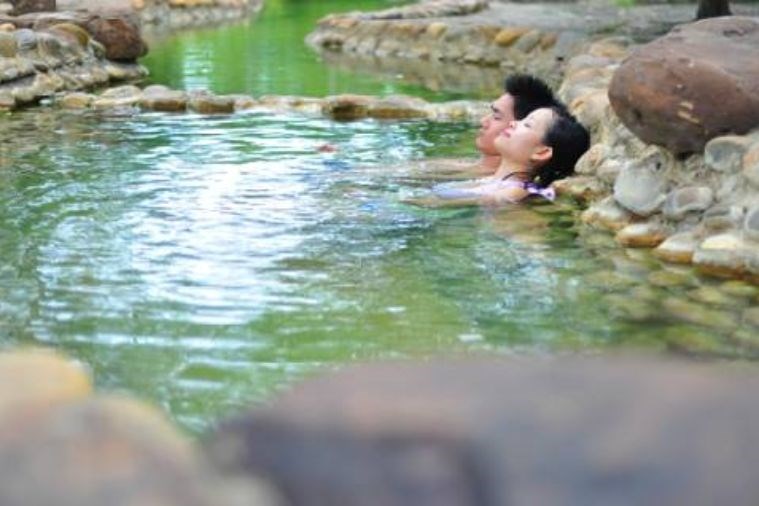 Suối Nước Nóng Alba Thanh Tân - Huế