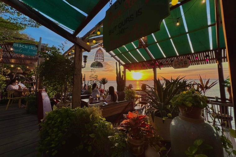  Beach Stop Lounge & Café - Vũng Tàu