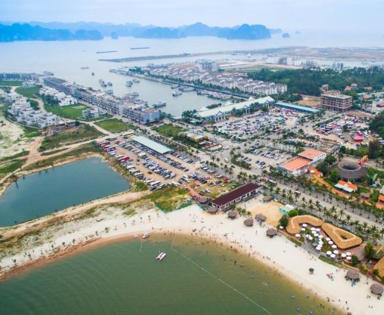 Bán đảo Tuần Châu - Hạ Long