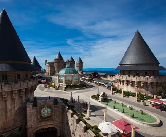 Khu vui chơi giải trí Bà Nà Hills Fantasy Park - Đà Nẵng