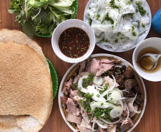 Quán Yến - bánh hỏi lòng heo  - Phú Yên