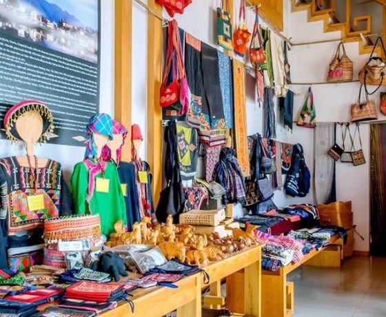 Cửa hàng lưu niệm Châu Long - Sapa