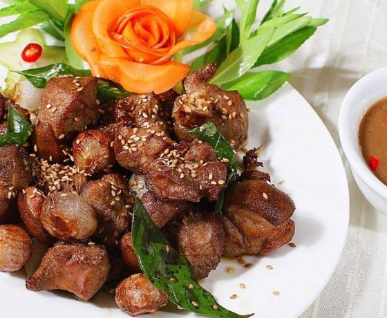 Quán lẩu dê Chóp Chài - Phú Yên