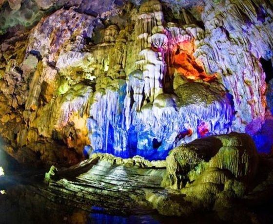 Động Kim Quy - Hạ Long