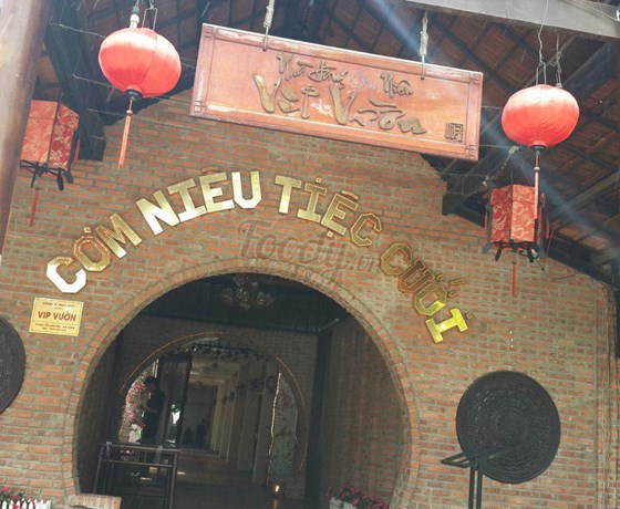 Cơm Niêu Vip Vườn - Đà Nẵng