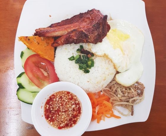 Cơm Tấm Sườn Cây Khói - Nha Trang