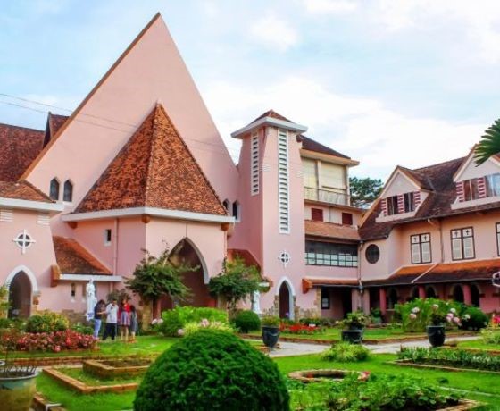 Nhà Thờ Domaine De Marie - Đà Lạt