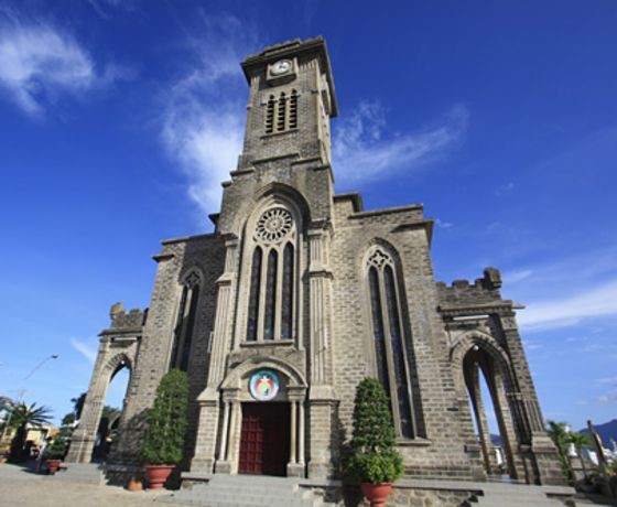 Nhà Thờ Đá - Nha Trang