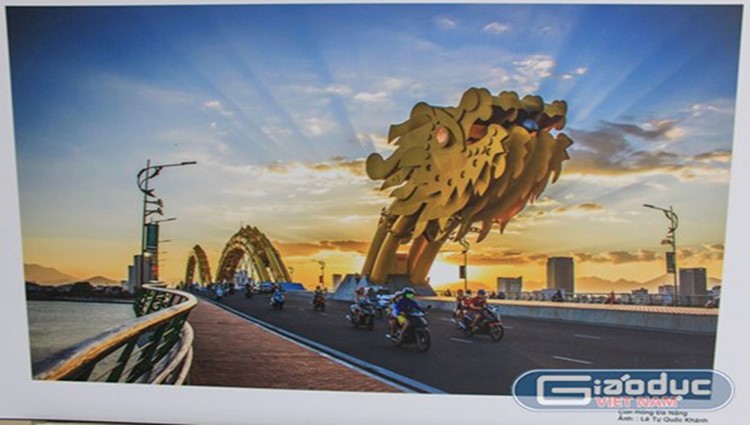 Tròn 20 tuổi, Đà Nẵng đẹp ngỡ ngàng