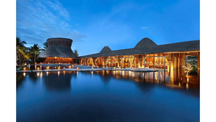 Naman Retreat: Resort đẳng cấp chuẩn 5 sao có bãi tắm riêng ở Đà Nẵng