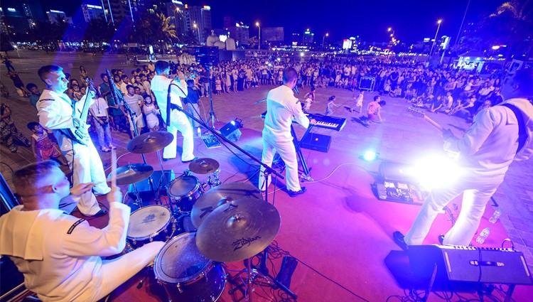 Nhóm tứ tấu Sabino Orsini biểu diễn miễn phí tại CV Biển Đông