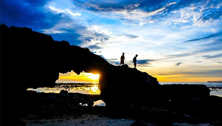 Bình minh trên làng chài Lý Sơn