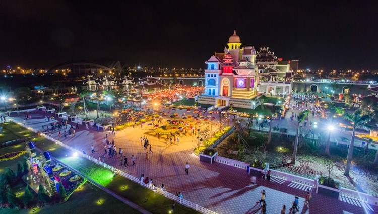 Độc đáo lễ hội Hanami đầu tiên tại Asia Park