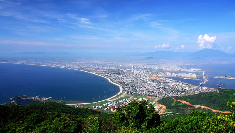 Ngoạn cảnh Đà Nẵng trên đỉnh Bàn Cờ