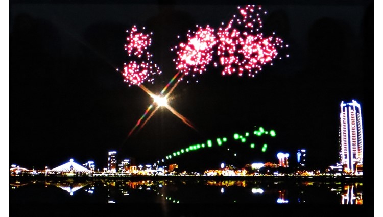 Thi trình diễn pháo hoa trên máy tính "Tỏa sáng sông Hàn"