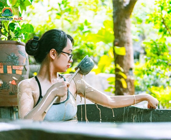 Tour Núi Thần Tài - Gói tắm bùn
