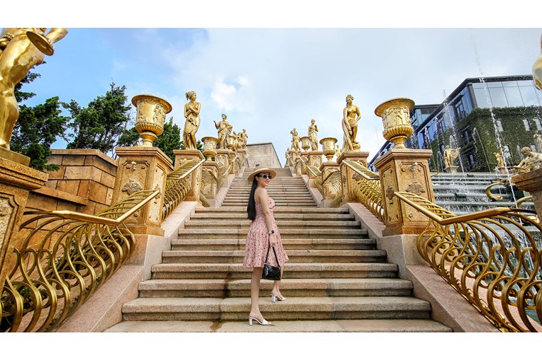 Bà Nà Hill Đà Nẵng - Combo Đêm Bà Nà by Night (16h, 18h, 19h)