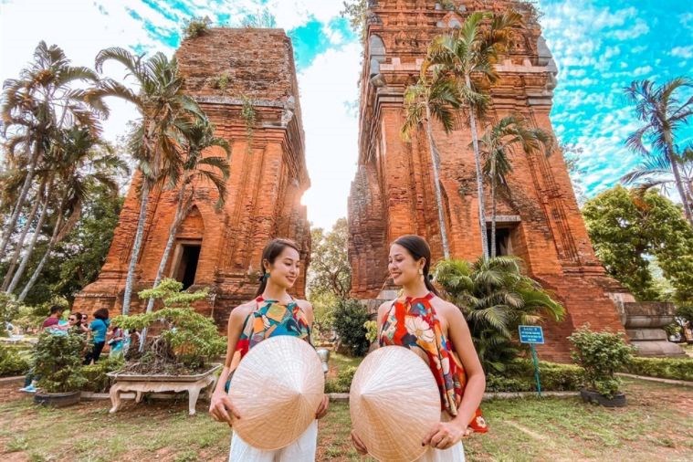 Tour Quy Nhơn - Kỳ Co - Eo Gió - Bãi Xép - Ghềnh Ông 4 Ngày 3 Đêm
