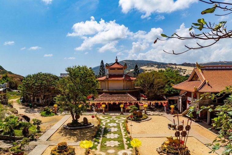 Tour Quy Nhơn - Kỳ Co - Eo Gió - Bãi Xép - Ghềnh Ông 4 Ngày 3 Đêm