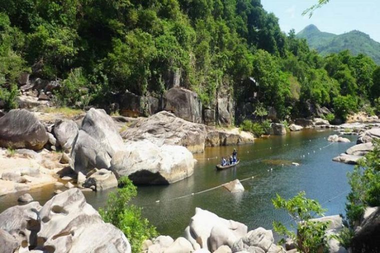Tour Quy Nhơn - Hầm Hô - Kỳ Co - Eo Gió - Tháp Đôi 4 Ngày 3 Đêm