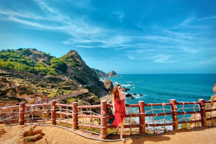 Tour Quy Nhơn - Hầm Hô - Kỳ Co - Eo Gió - Tháp Đôi 4 Ngày 3 Đêm