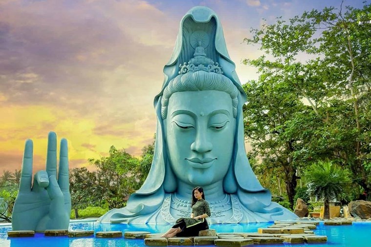 City Tour Tuy Hòa 1 Ngày: Thành Phố Chín Nhớ Mười Thương