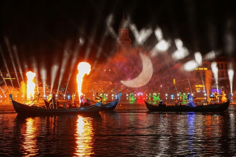 Tour Phú Quốc - Grandworld – Nam Đảo 3 Ngày 2 Đêm