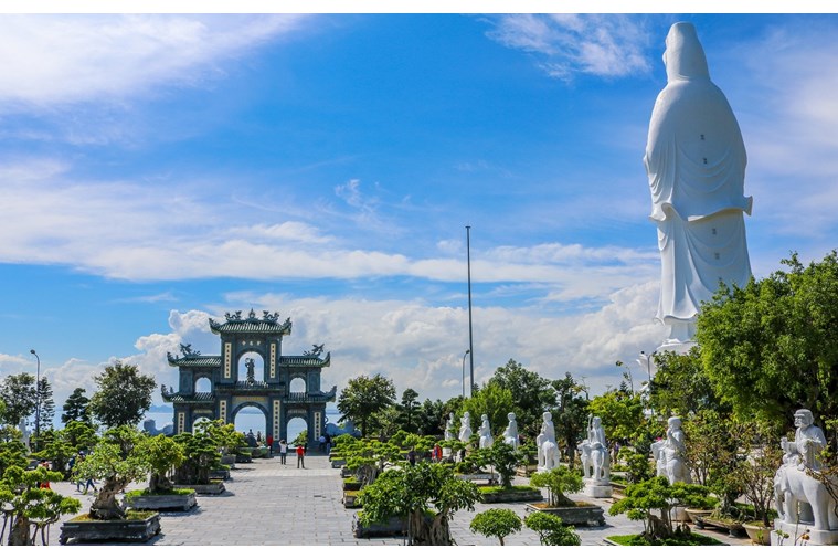 Tour Sơn Trà - Ngũ Hành Sơn - Hội An - Bà Nà - Núi Thần Tài 3 ngày 2 đêm