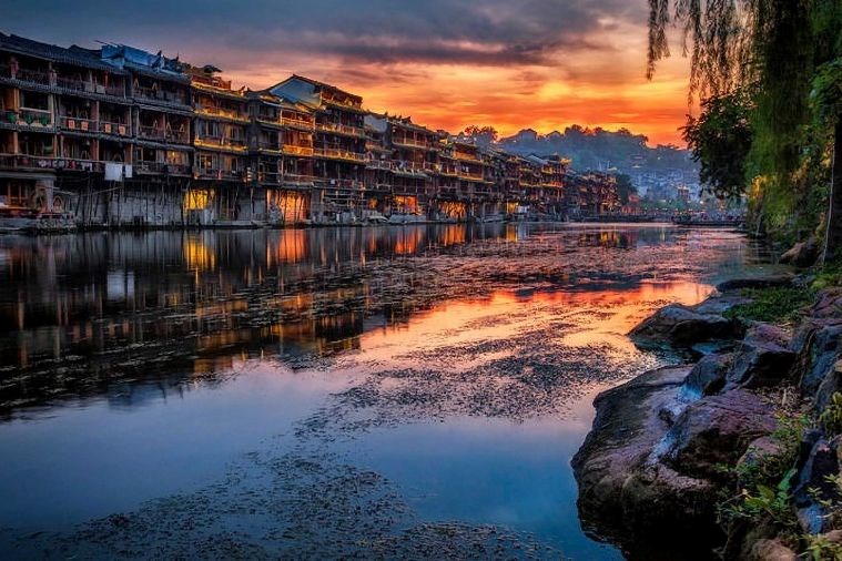 Tour Trương Gia Giới - Phượng Hoàng Cổ Trấn 6N5D Khởi Hành từ Hà Nội