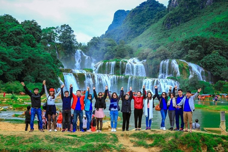 Tour Hồ Ba Bể - Thác Bản Giốc 3N2Đ từ Hà Nội - Lễ 30/4