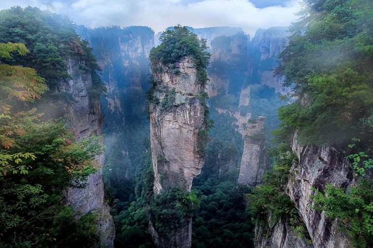 Tour Trung Quốc: Phượng Hoàng Cổ Trấn - Phù Dung Trấn - Trương Gia Giới 6N5D Khởi Hành từ Huế