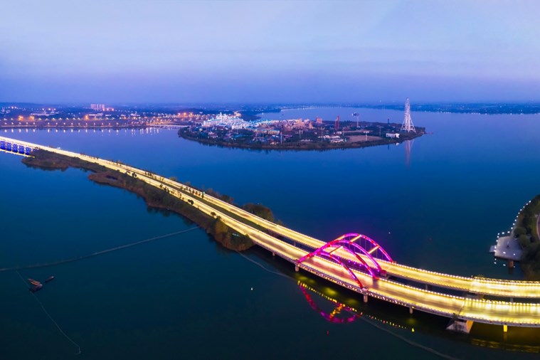 Tour Trung Quốc: Phượng Hoàng Cổ Trấn - Phù Dung Trấn - Trương Gia Giới 6N5D Khởi Hành từ Huế