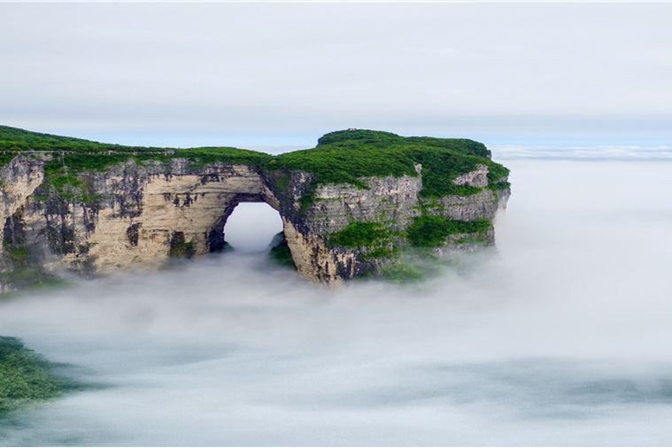 Tour Trung Quốc: Phượng Hoàng Cổ Trấn - Phù Dung Trấn - Trương Gia Giới 6N5D Khởi Hành từ Huế