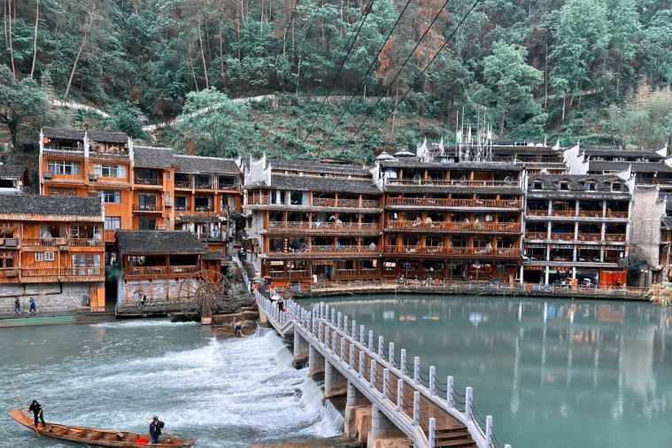 Tour Hà Nội - Bình Biên - Kiến Thuỷ - Mông Tự 3N3Đ