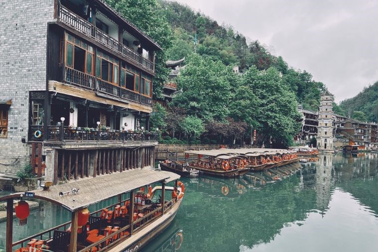 Tour Hà Nội - Bình Biên - Kiến Thuỷ - Mông Tự 3N3Đ