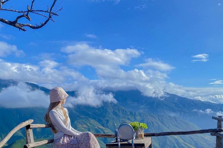 Tour Mộc Châu - Cầu Kính Bạch Long - Săn Mây Tà Xua 2N1Đ