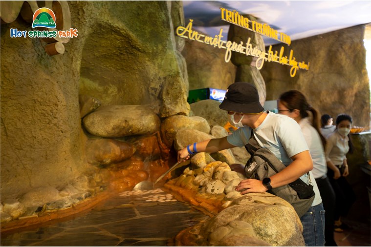 Tour Núi Thần Tài 1 ngày