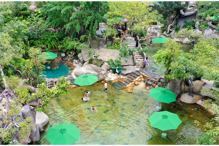 Tour Núi Thần Tài 2 ngày 1 đêm