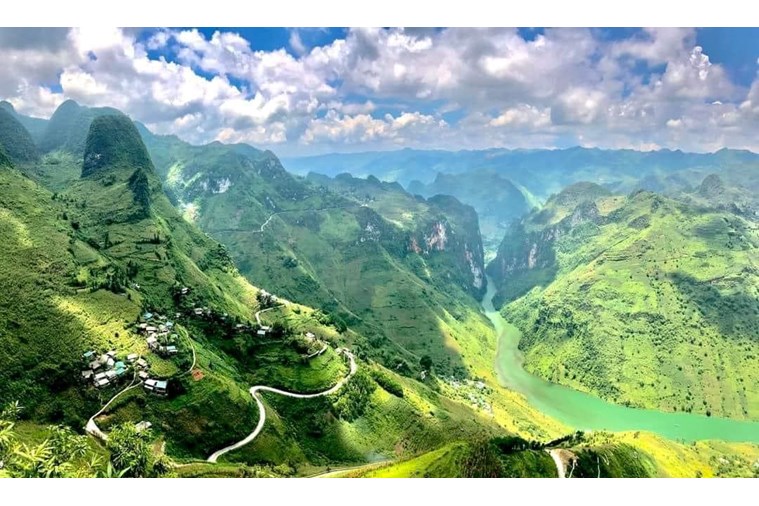 Tour Hồ Chí Minh  - Hà Nội - Hà Giang 4N4Đ